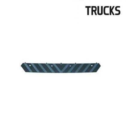 BENZ ACTROS MP4 GIGA NAGY TÉRBELI LÉPCSŐPANEL A KÖZPONTI LÖKHÁRÍTÓN 9608850311